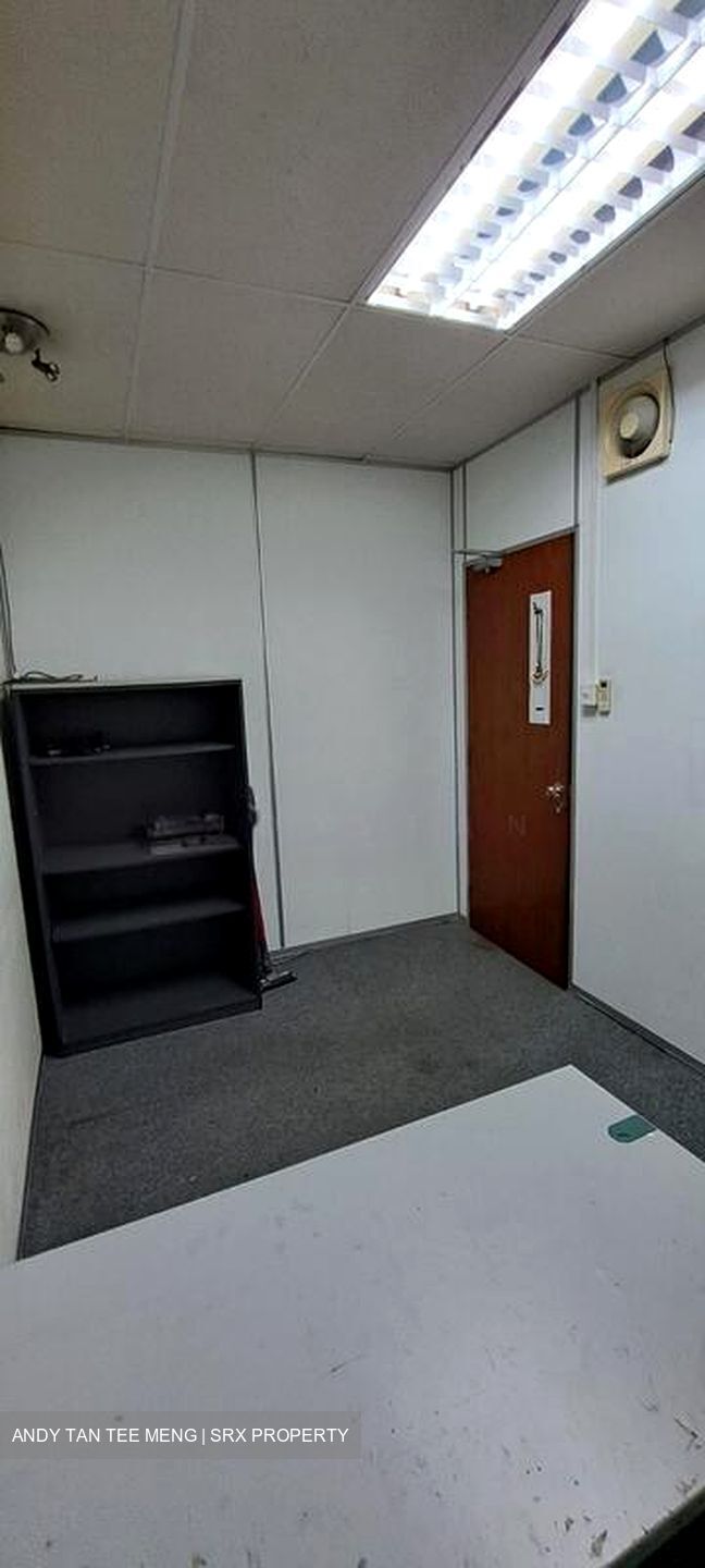 Ubi Centre (D14), Factory #521762071